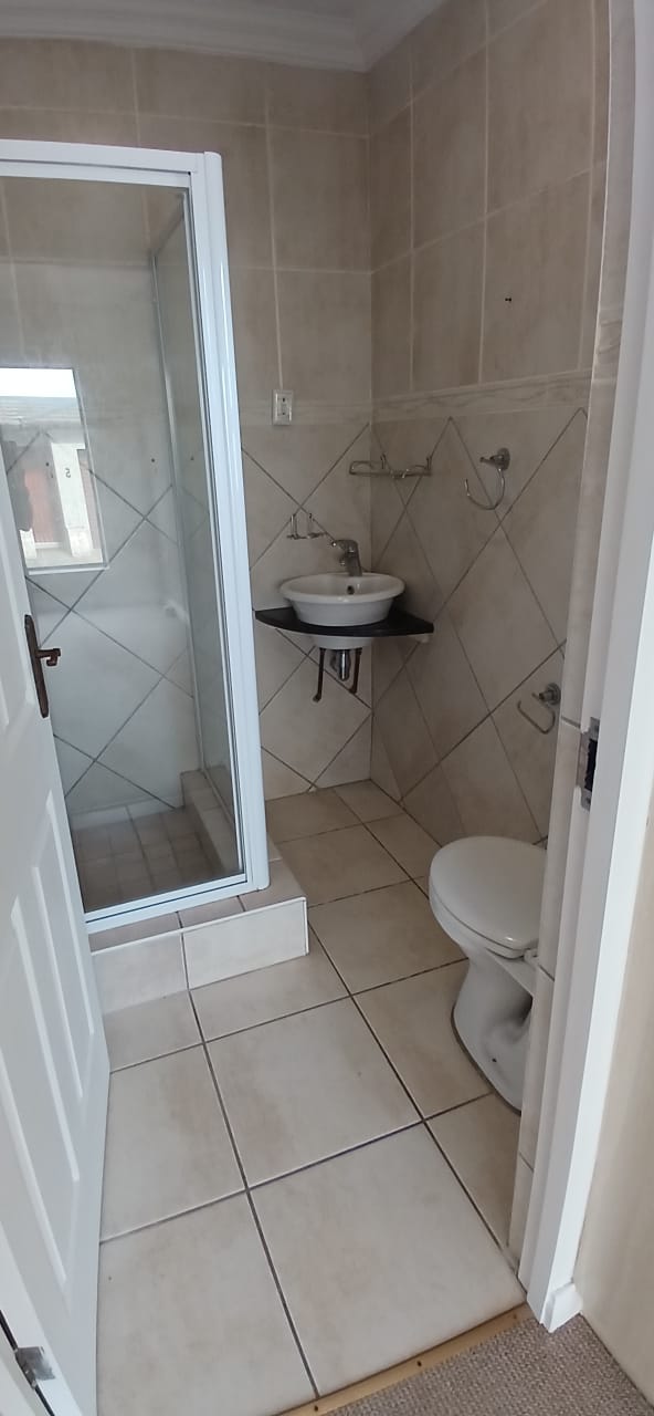 3 Bedroom Property for Sale in Wavecrest Eastern Cape